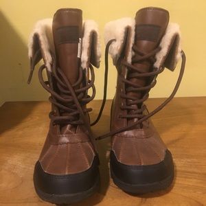 Ugg Boats for a child size 4